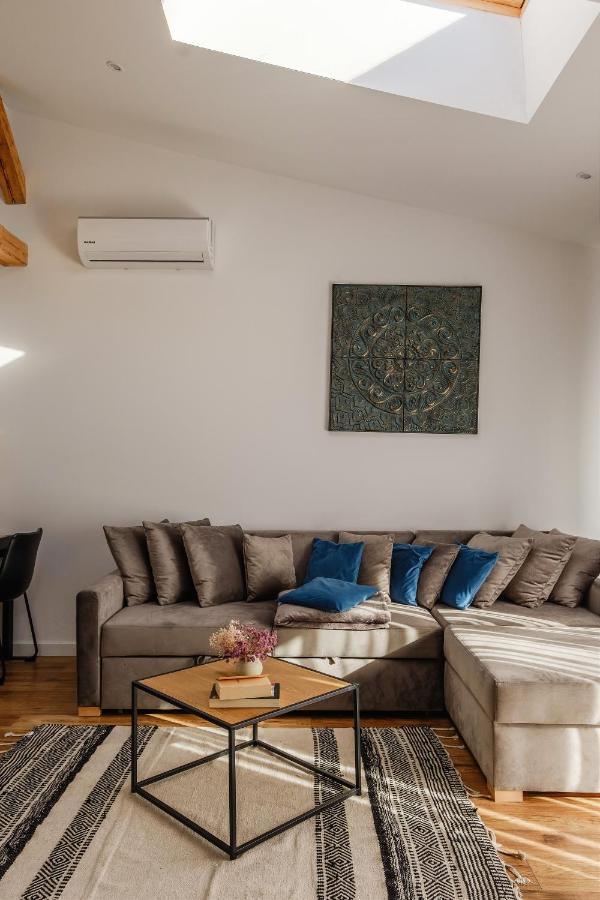Rezydencja Ornak 5 - Stylowe Apartamenty Z Balkonami I Jacuzzi, 5 Min Pieszo Do Krupowek, Izby Podhalanskie Zakopane Esterno foto
