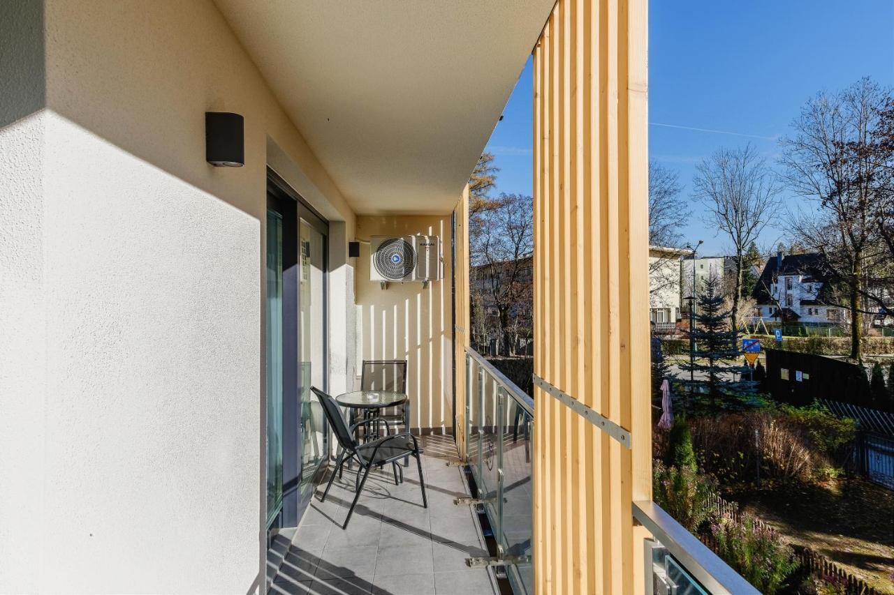 Rezydencja Ornak 5 - Stylowe Apartamenty Z Balkonami I Jacuzzi, 5 Min Pieszo Do Krupowek, Izby Podhalanskie Zakopane Esterno foto